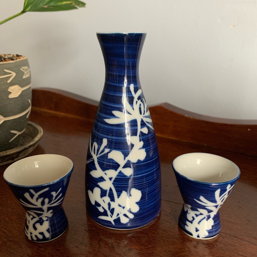 Japanese Saki Pitcher & 2 Cups